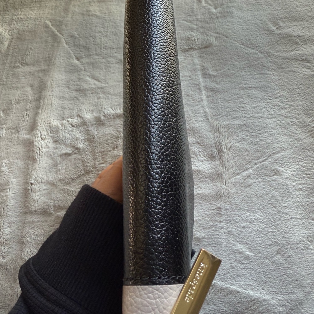 Kate Spade Black and Cream Wallet - Picture 3 of 8